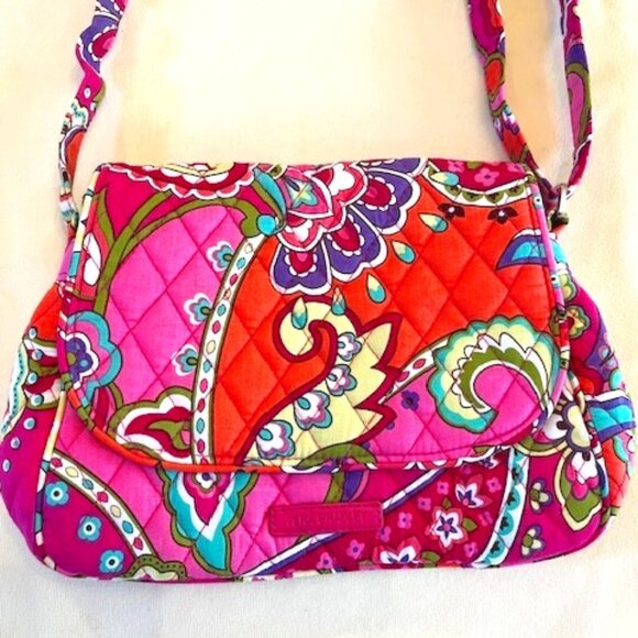☀️SALE☀️VERA BRADLEY Pink Swirls Crossbody/Shoulder Bag-NEW! - Picture 1 of 12